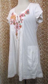 JWLA Johnny Was Gorgeous White Pleated Embroidered Short Sleeve Tunic