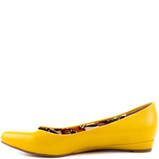 Lips Toos Yellow Too Sliver   Yellow Patent for 59.99