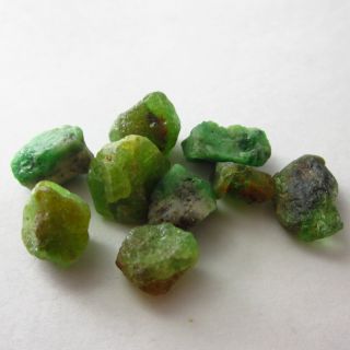30ct Rough Green Emerald Colombia Unheate Natural Gemstone KYL15