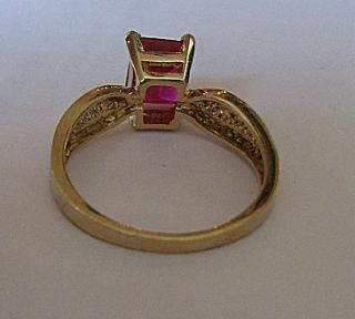 10K Yellow Gold Ring Red Emerald Cut Stone Sz 8