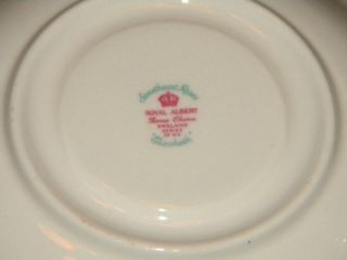 China England Sweetheart Roses Elizabeth Teacup and Saucer