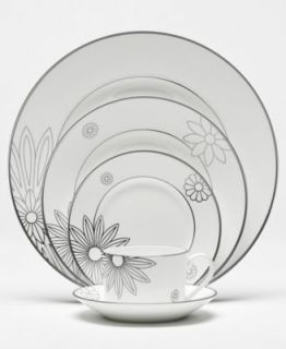 Martha Stewart Collection with Wedgwood Modern Daisy Platter   Fine