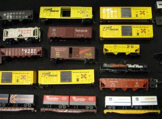 Lot of N Gauge Freight Cars