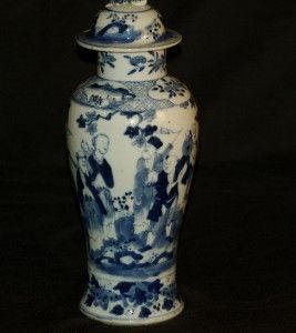 19th Century Chinese Porcelain Blue and White Vase Cover C1880