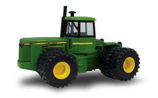 8850 Wide Front with Cab 8 Wheels Tractor 1 64 Ertl 2011 w Card
