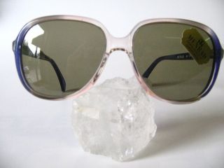 Small wearable 1970s women sunglasses by Menrad E1