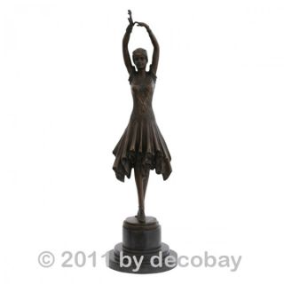 Art Deco Bronze Tänzerin auf Zehenspitzen im Kleid mit Schuhen und