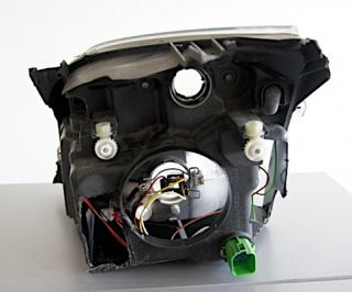 Ford Fusion Scheinwerfer rechts defekt headlight right TDCi 1.4 Hella
