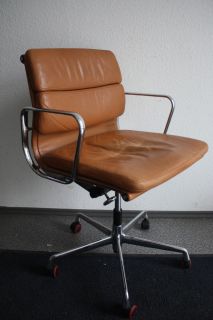 Vitra Charles Eames Chair Soft Pad EA 217 EA217 Leder