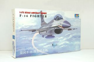 Trumpeter 172 01605 Kampfjet F 16 Fighter Bausatz Neu