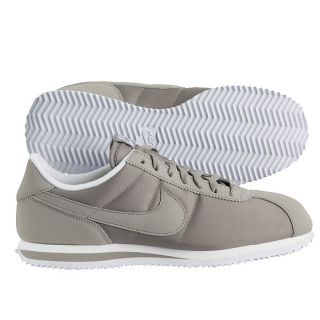 Nike Sneaker Cortez Basic Nylon ´06 Neu Gr. 43 Freizeit Schuhe