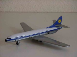 Blechspielzeug   Flugzeug LUFTHANSA Deutschland 327