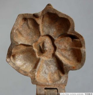 Antike Schokoladenformen / Eisformen  Blüten + Blumen