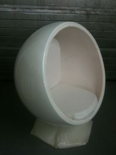 Ball Chair white    funky designer retro pod egg globe contemporary