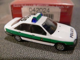 87 Herpa 042024 Opel Omega GLS Polizei Hamburg 496
