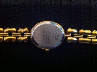 Citizen Quartz Damen Armbanduhr Uhr gold Base Metal Y.P. 3220