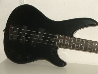 Yamaha RBX 650 / RBX650 E Bass Gitarre / Bass Guitar