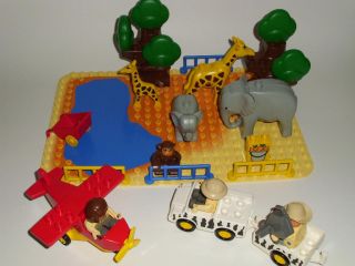 Lego Duplo Safari Zoo mit Platte Tieren Auto Flugzeug