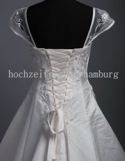 WD0923 Brautkleid mit Flügel/Ärmel,Stickerei,Perlen ect