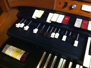 HAMMOND T 522 Orgel Heimorgel mit echtem Tonradgenerator und LESLIE