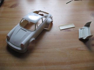 24 Porsche 934 5 ,Weißer GFK Kit,mit Anbauteilen,Neu
