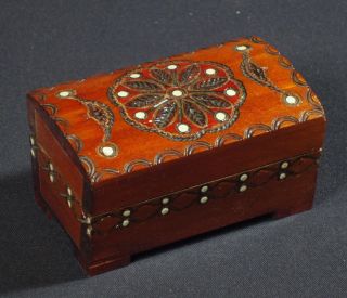 POLISH FOLK ART carved wooden trinket jewelry box POLAND goral carving