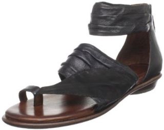  Naya Womens Samara Ankle Strap Sandal,Black,9.5 M US Shoes