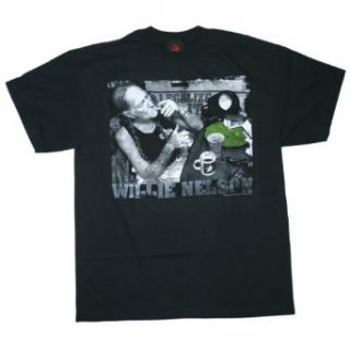 Willie Nelson   Legalize It T Shirt Clothing