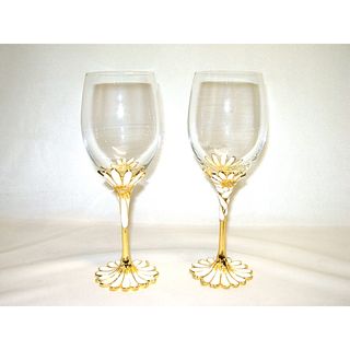 Italian Daisy Gold Rim White Flower Red Wine Glasses (Set of 2