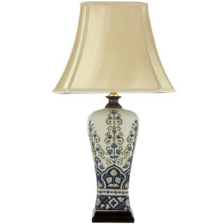 Fleur de Lis Design Porcelain Lamp (China)
