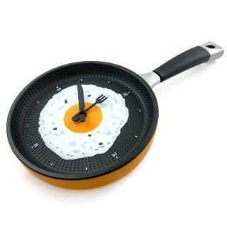 Funny Frying Pan Design Wall Clock with Omelette Face for