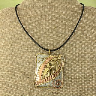 Handcrafted Copper and Brass Leaf Necklace (India)