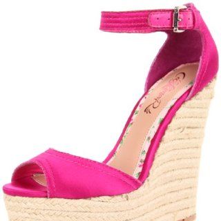 Cece Lamour Womens Tanisha Wedge Pump