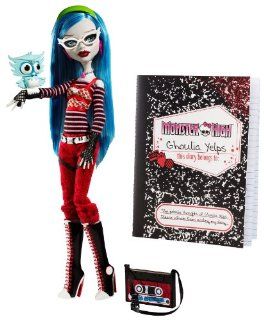Monster High Ghoulia Yelps Doll with Pet Owl Sir Hoots A